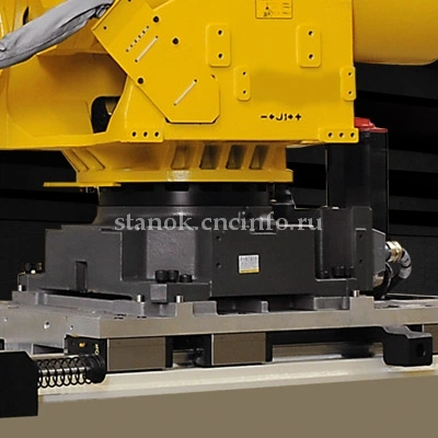 Универсальный робот R-2000iC/100P Универсальный робот R-2000iC/100P